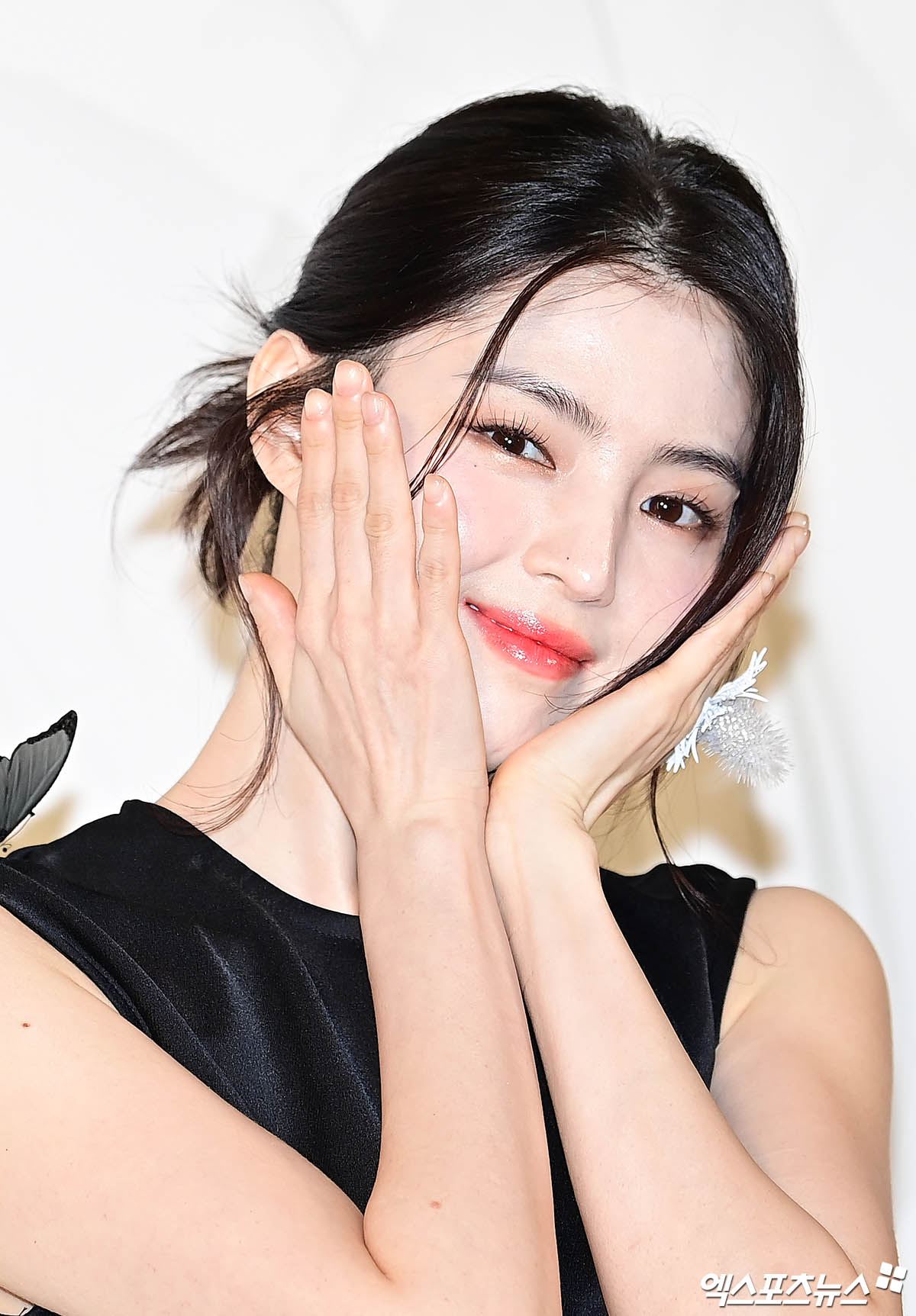 작은 얼굴에 꽉 찬 예쁨