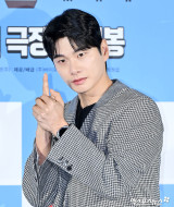 '19금 사생활 루머' 이이경, 직접 입 여나?…소속사 해명에도 'SNS 댓글' 폭주 [엑's 이슈]