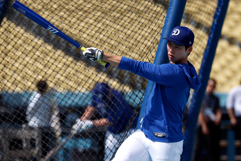 LA 다저스와 토론토 블루제이스가 26일(한국시간) 캐나다 온타리오주 토론토의 로저스센터에서 2025 미국 메이저리그(MLB) 월드시리즈(WS) 2차전을 치른다. 다저스 김혜성은 1차전에 이어 이날 경기에서도 선발 제외됐다. AFP 연합뉴스