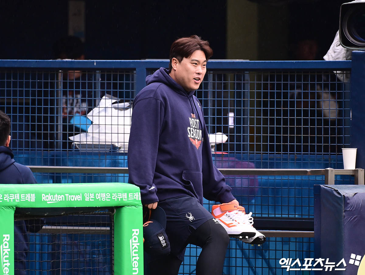 한화 이글스 류현진이 27일 서울 잠실야구장에서 LG 트윈스와의 2025 신한 SOL Bank KBO 포스트시즌 한국시리즈(7전 4선승제, LG 1승) 2차전에 선발투수로 출격한다. 사진 엑스포츠뉴스 DB