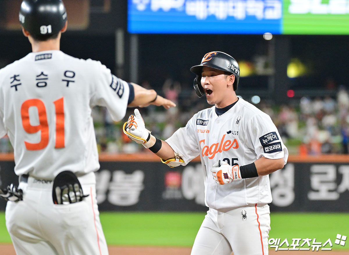 한화 이글스 내야수 황영묵이 27일 서울 잠실야구장에서 열리는 LG 트윈스와의 2025 신한 SOL Bank KBO 포스트시즌 한국시리즈(7전 4승제, LG 1승) 2차전에 1번타자 겸 2루수로 선발출전한다. 사진 엑스포츠뉴스 DB