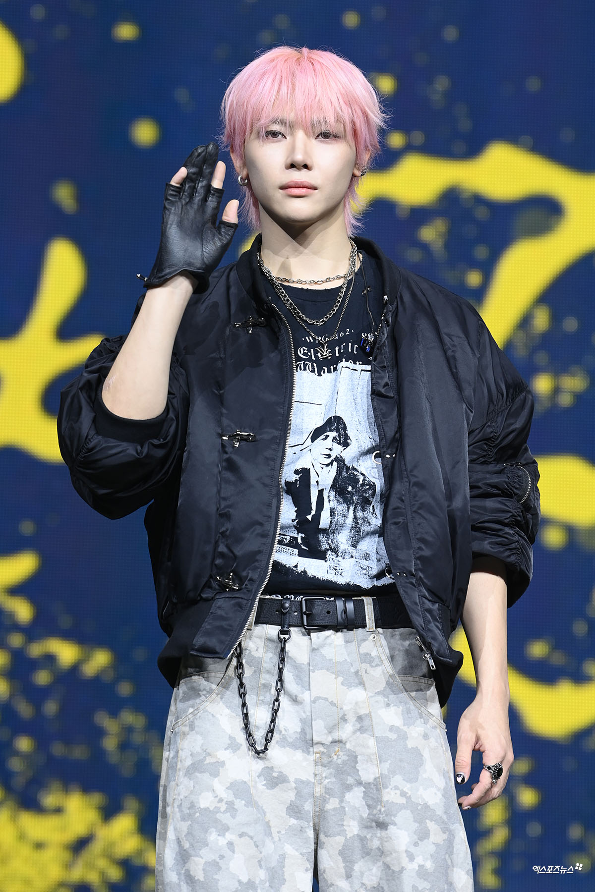 앤팀 니콜라스.