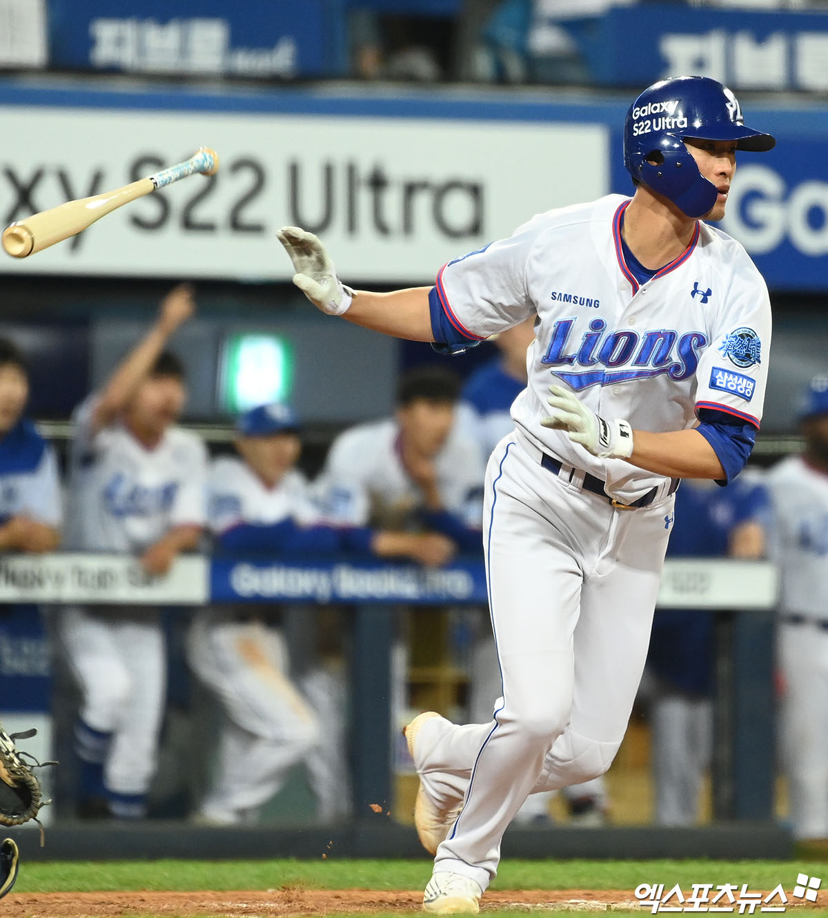 4일 오후 대구삼성라이온즈파크에서 열린 ’2022 신한은행 SOL KBO리그’ NC 다이노스와 삼성 라이온즈의 경기, 8회말 1사 2,3루 삼성 강한울이 1타점 적시타를 날리고 있다. 엑스포츠뉴스 DB