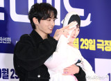 BTS 정국, 차은우와 '군대' 바톤터치 하더니…인형까지 등장 '월클 우정' [엑's 이슈] 