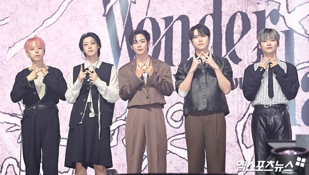 (왼쪽부터) 장대현, 유용하, 김요한, 김동한, 강석화.