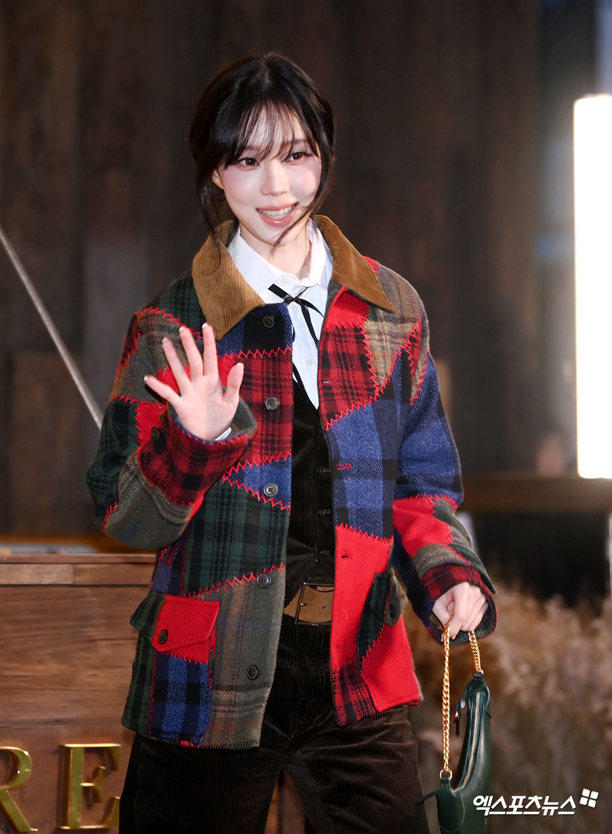 윈터 '퇴장도 아름답게'