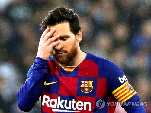 스페인 매체 ABC가 지난 1일 한국시간 메시가 여전히 바르셀로나 소시오 회원 자격을 유지해 오는 2026년 열리는 바르셀로나 구단 회장 선거 투표권을 갖고 있다고 보도했다. 연합뉴스