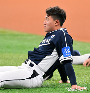 몸 푸는 안현민[포토]