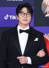 성시경 배신한 매니저, "결혼식 전액 지원" 받고 "티켓 횡령"으로 갚았다? [엑's 이슈]