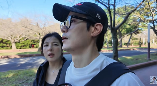 김강우와 아내. 사진=유튜브 채널 '김강우'