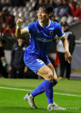 韓 축구 쾌거! 오현규 '유럽 전체 1위' 초대박!…유로파리그 xG 선두 질주→득점왕 경쟁도 '가시권'