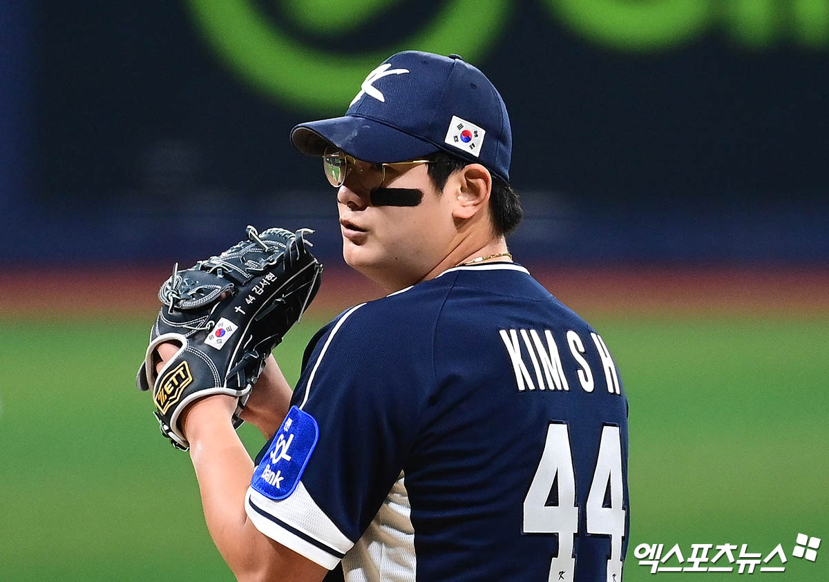 김서현(한화 이글스)이 9일 서울 고척스카이돔에서 열린 '2025 네이버 K-베이스볼 시리즈(K-BASEBALL SERIES NAVER)' 체코와 두 번째 평가전에서 ⅔이닝 1피안타 2볼넷 1실점으로 부진했다. 사진 김한준, 박지영 기자