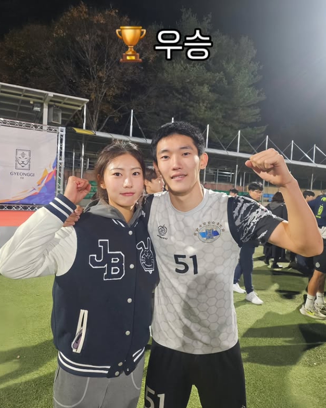 송지아, 송지욱