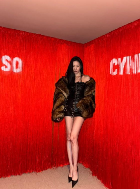 가수 선미가 컴백했다 