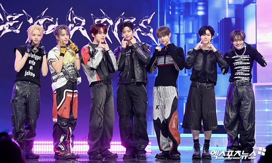 클로즈 유어 아이즈