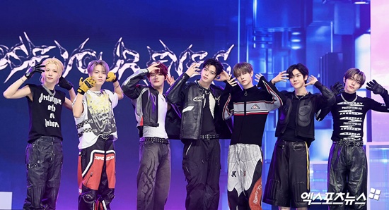 클로즈 유어 아이즈