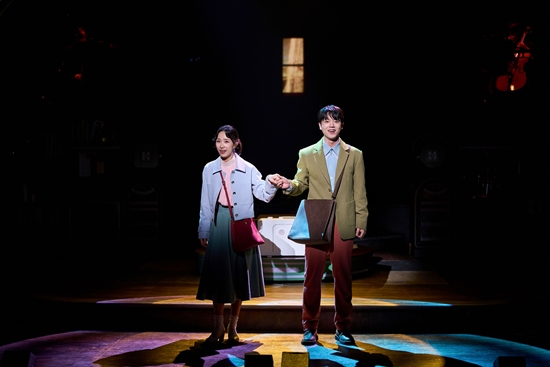 뮤지컬 '어쩌면 해피엔딩' 공연 장면