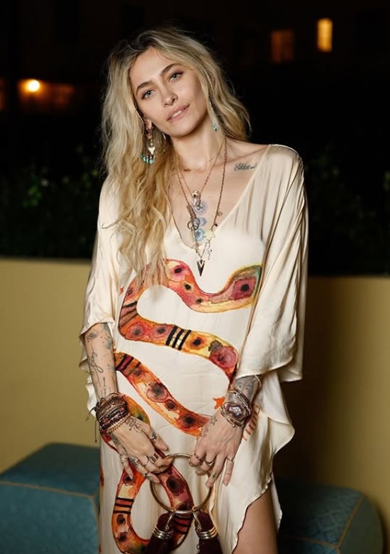 패리스 잭슨 계정