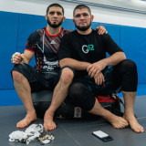 푸틴 존경 UFC 전설 하빕, 격투기 판 떠난다!…충격의 코칭 은퇴 선언 마카체프·우마르·우스만 세대 끝나면 마무리 할 것 