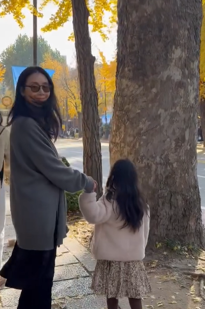 최지우와 딸. 사진=최지우 SNS