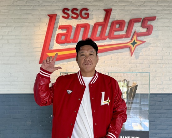 새롭게 합류한 조동찬 수비코치. SSG 랜더스