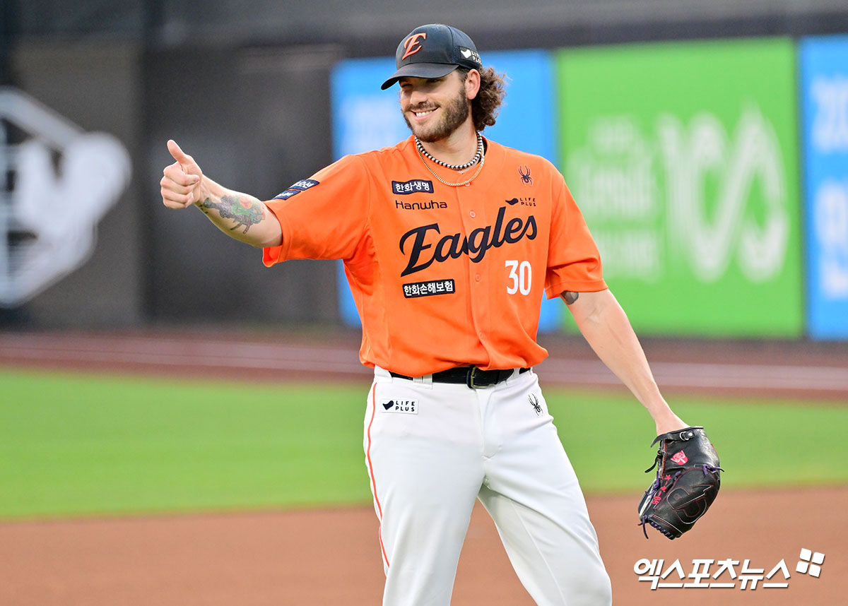 한화 이글스 외국인 투수 코디 폰세가 오는 24일 열리는 2025 KBO 시상식에서 페넌트레이스 MVP에 도전한다. 사진 엑스포츠뉴스 DB