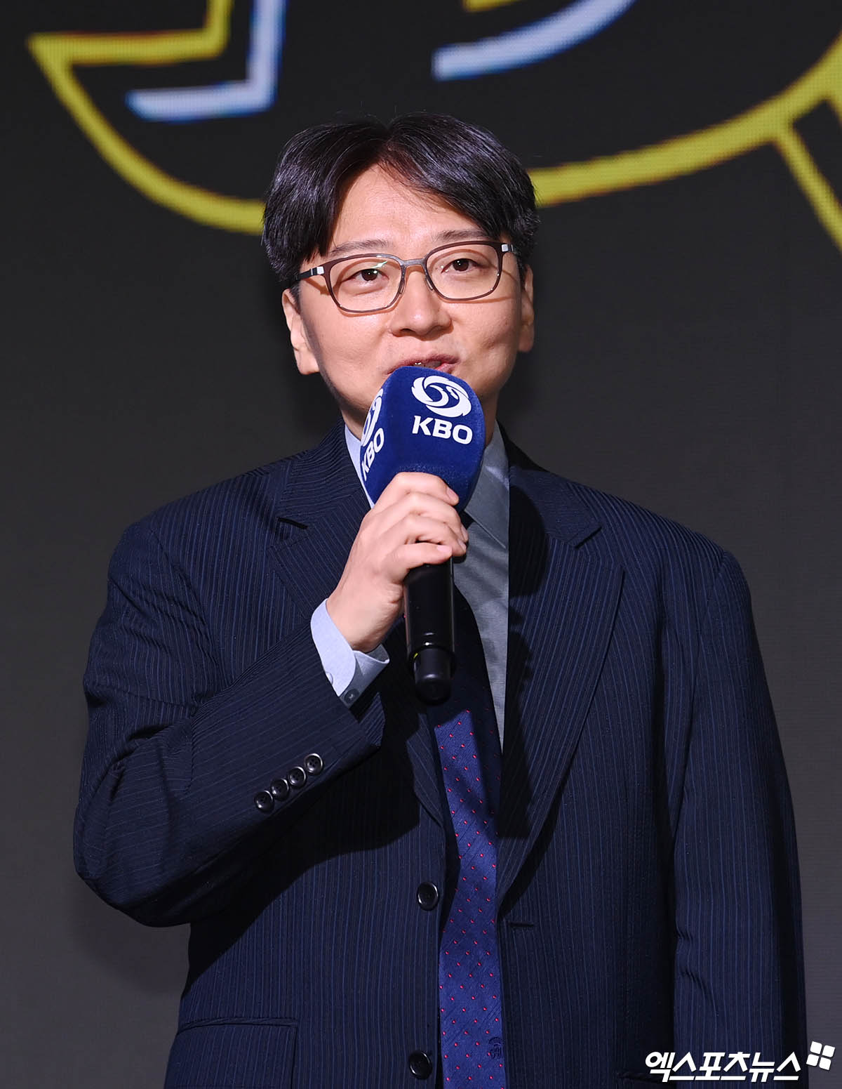 14일 오후 서울 소공동 웨스틴조선에서 열린 '2024 KBO 신인 드래프트'에 참석한 NC 다이노스 임선남 단장이 인사하고 있다. 엑스포츠뉴스 DB