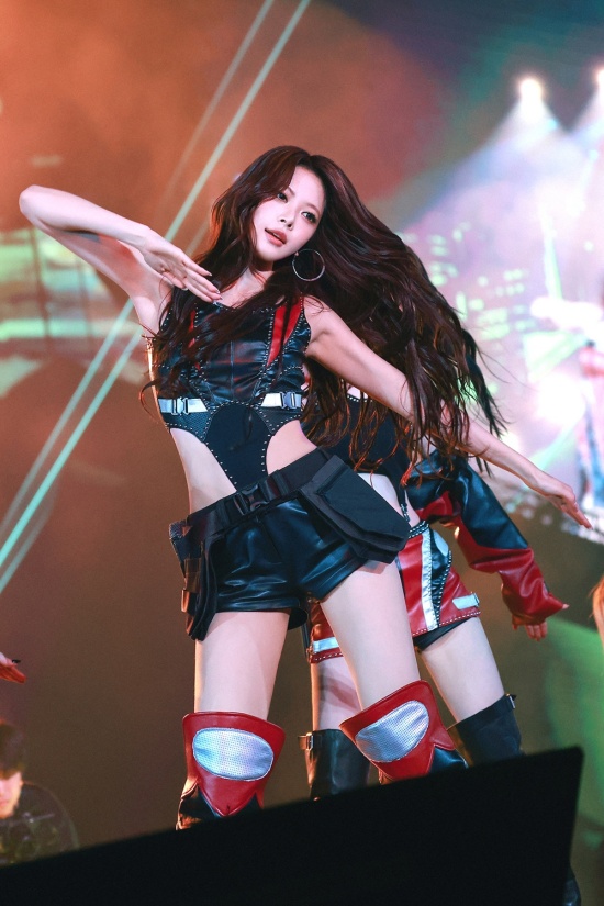 르세라핌 홍은채.