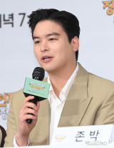 이장우, 파리서 샤넬백 구매 후 세금 신고 안 했다…"관세 폭탄, 한국보다 비싸게 사" (함은정)