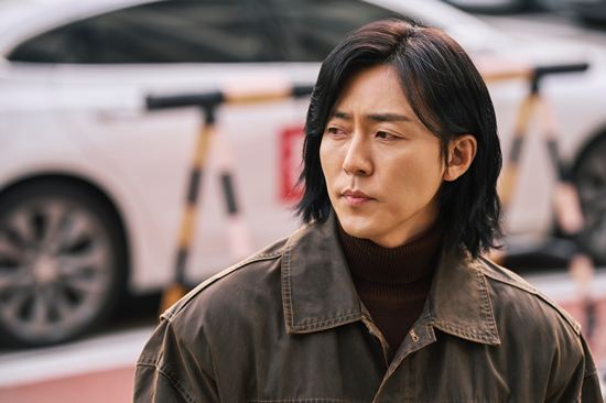 이무생, 에일리언컴퍼니