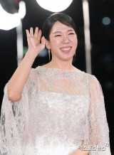 [대박 조짐] 지금 韓서 가장 연기 잘한다는 이 배우, 염혜란 (엑:스피디아)