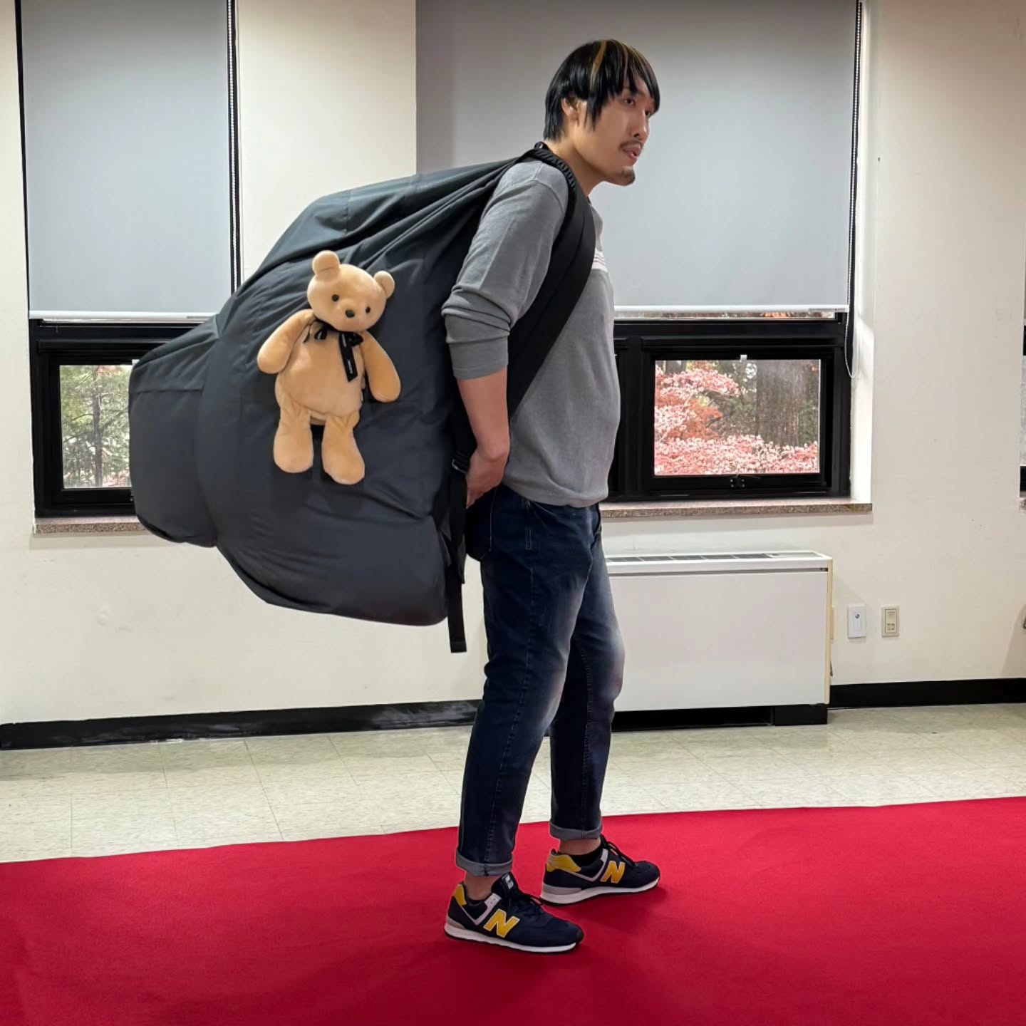 최홍만에게도 큰 가방