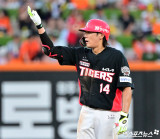 '80억 계약' KIA 주전 유격수 이적, 이 선수 어깨 무거워졌다…찬호 형도 '네가 주전 아닌가''라고 했지만 더 잘해야 [인터뷰]