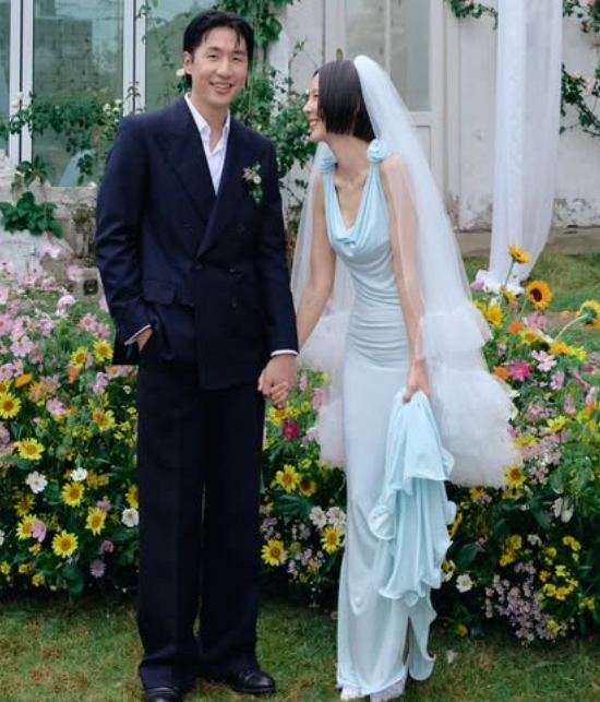 마이큐 김나영 부부가 달달함을 과시하고 있다