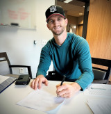 '100만 달러 받고 한국행' ML 28G 투수 계약에 美도 관심…세부 지표 준수한 편이었다 