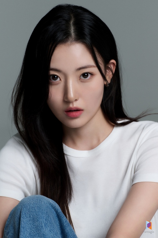 정다빈, 판타지오