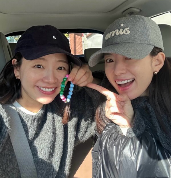 이아미와 함께 데이트를 즐긴 한효주