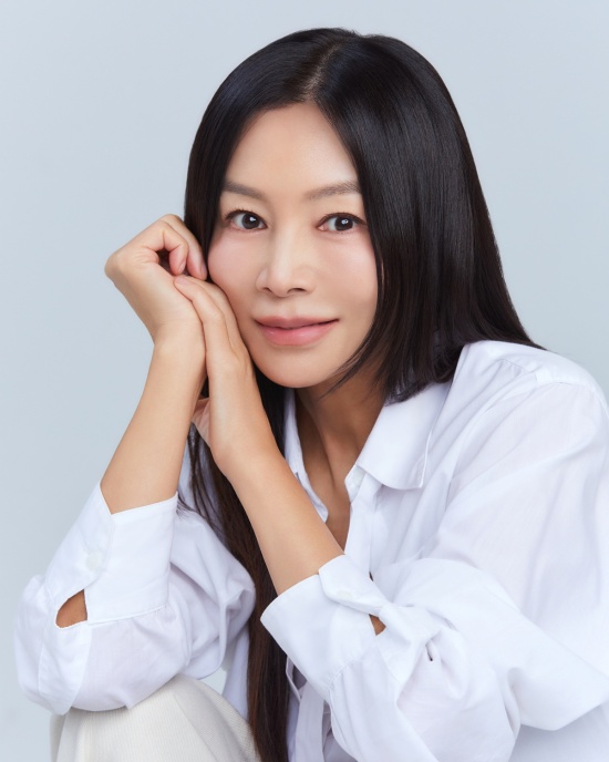 황신혜, 큐브엔터테인먼트