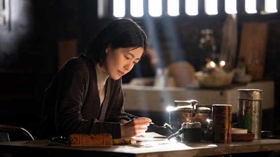 영화 '여행과 나날'