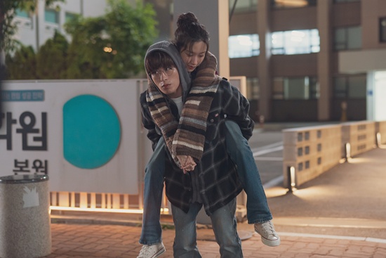 영화 '만약에 우리'