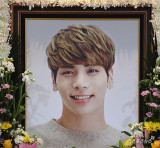 키 논란 속…故샤이니 종현, 오늘(18일) 벌써 8주기 언제나 보고파 먹먹 