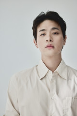 8년만에 무대 오른 박정민, 싹 다 바뀌었다…꽤 마법같은 순간 [인터뷰 종합]