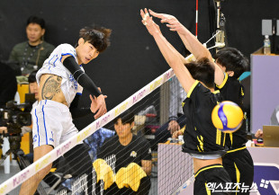 김우진 ‘대각선을 노렸어’[포토]