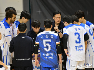 김상우 감독 ‘작전타임’[포토]