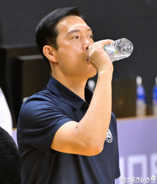 김상우 감독 ‘속이 탄다’[포토]