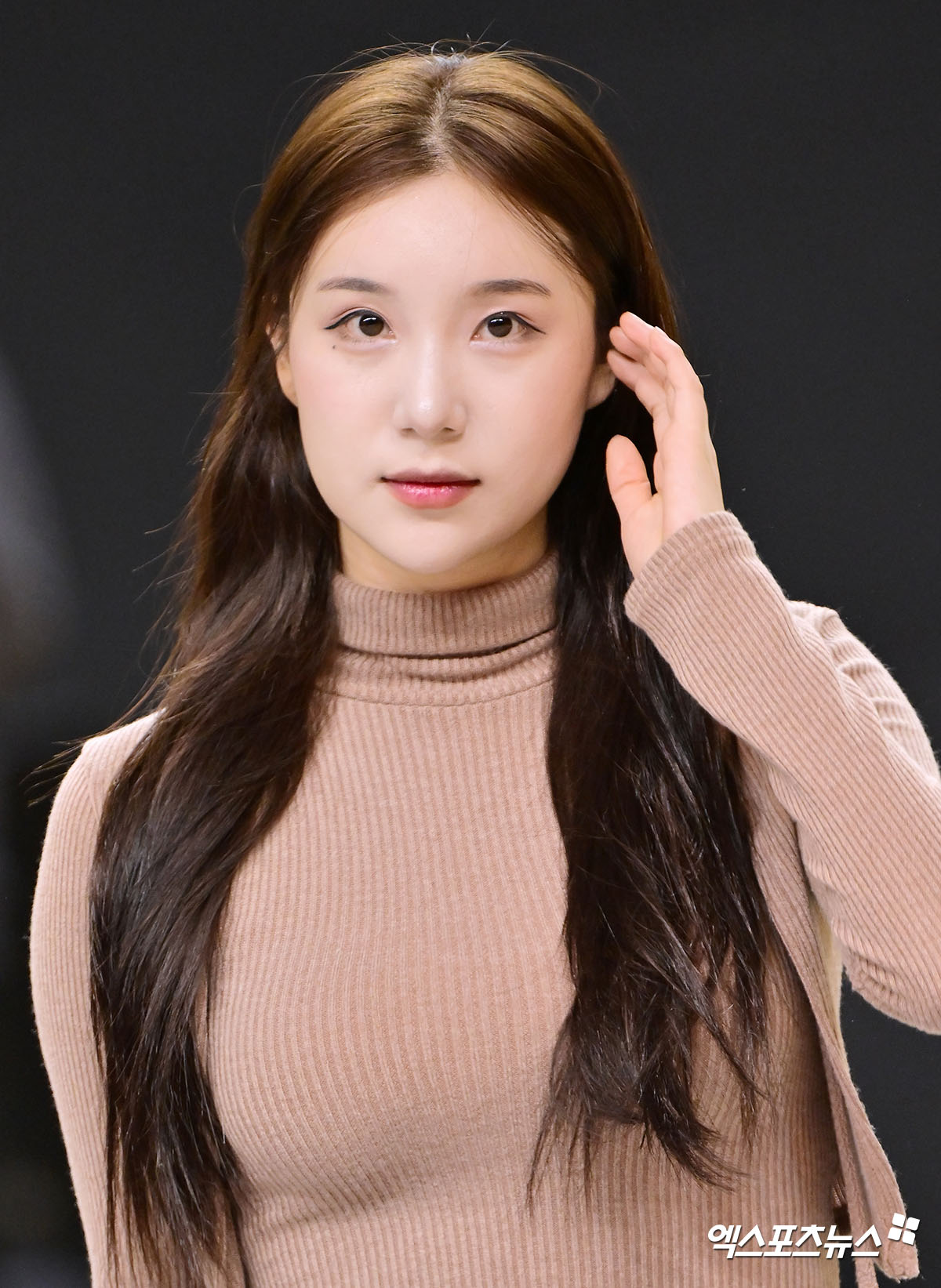 김현영 치어리더가 리허설에 임하고 있다.