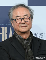 정동환 '선생님 느낌 물씬~'[엑's HD포토]