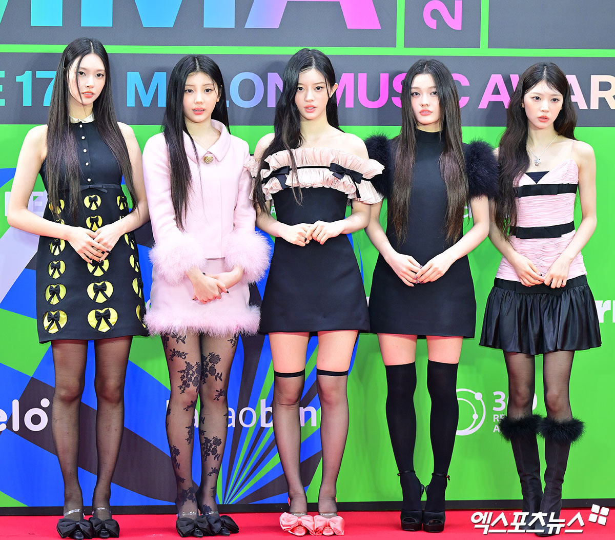 (왼쪽부터) 윤아, 원희, 민주, 이로하, 모카.