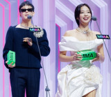 '솔로 大성공' 지드래곤·제니, 나란히 '대상' 품었다…'으르렁' 떼창까지, 감다살 '멜뮤' [종합] 