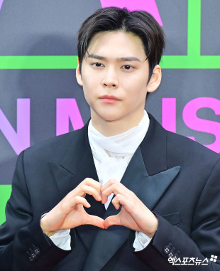 라이즈 은석 ‘묵직한 하트’[엑's HD포토]